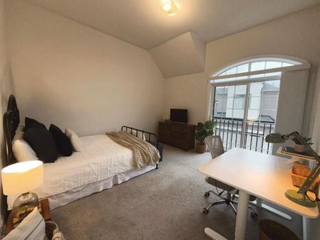 For Lease - 122 Coronation Road, Whitby, Ontario - Photo 5