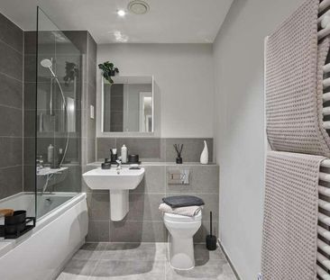 Newbury, Berkshire, RG14 - Photo 5