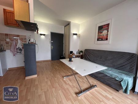 Location Appartement 1 pièce 29m² BRIVE LA GAILLARDE 19100 - Photo 3