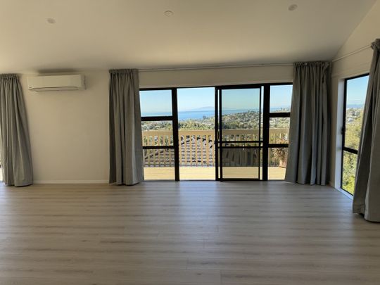 Property Management5 Moorgreen Heights, Torbay - House for Rent - Photo 1