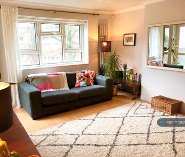 3 bedroom flat to rent - Photo 2
