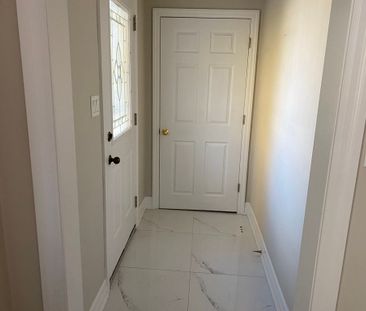 For Lease - 139 Horsham Avenue Unit# Main, Toronto, Ontario - Photo 6