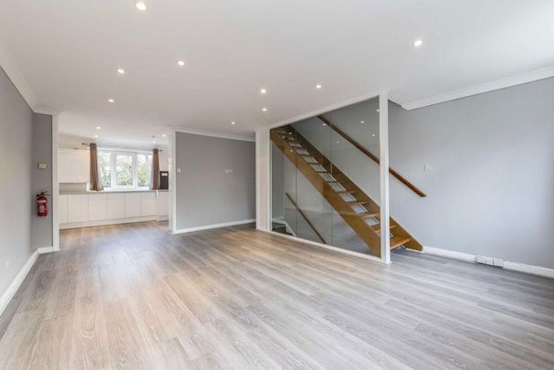 5 bedroom house to rent - Photo 1