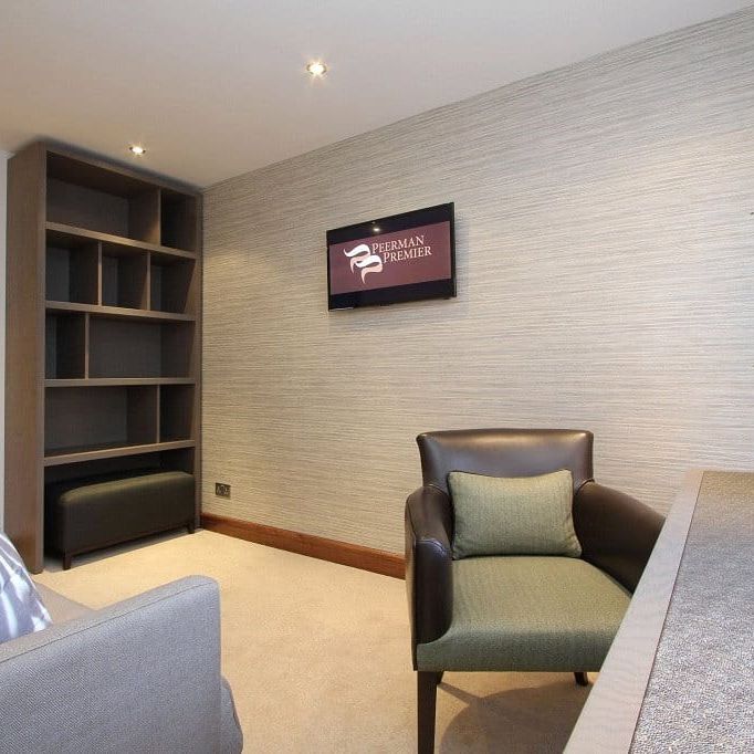 A smart, spacious two to three bedroom fully furnished with a large west-facing terrace situated on the 1st floor of this well run portered building with communal gardens in Knightsbridge village. EPC rating C | Council Tax Band H - Photo 1