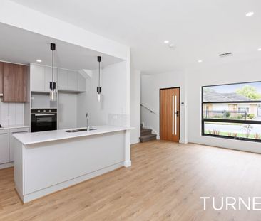 3 Bedroom Townhouse with Solar Panels - Photo 6
