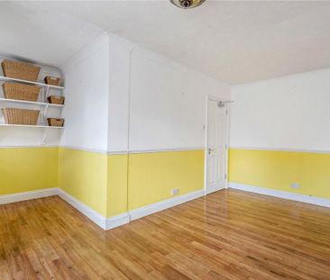 4 bedroom terraced house to rent - Photo 6