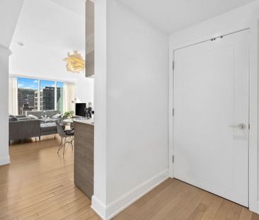 Apartment for rent, Montréal (Ville-Marie) - Photo 1