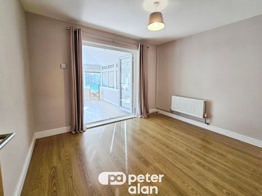 Withy Park, Bishopston, SWANSEA - Photo 1