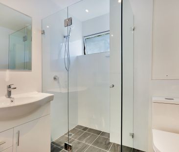 501/10 New McLean Street, Edgecliff NSW 2027 - Apartment For Rent |... - Photo 2