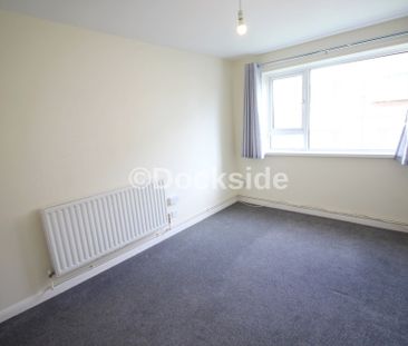 2 bed flat to rent in Hillside, Rochester, ME2 - Photo 4