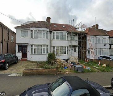 Studio Flat, Evelyn Avenue, NW9 - Photo 6