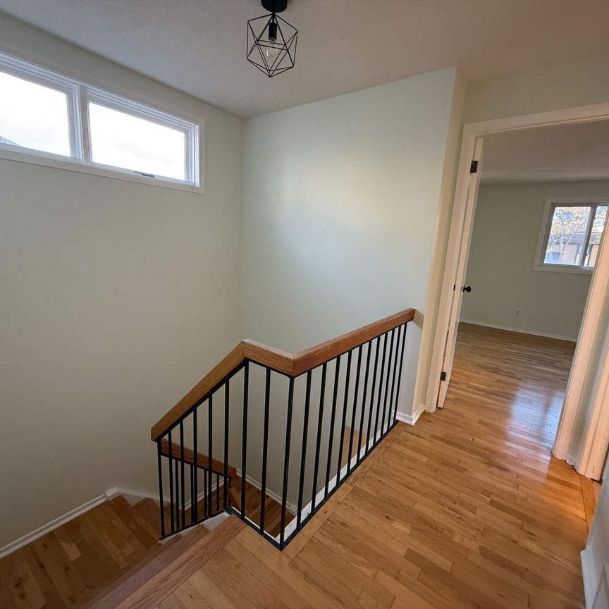 For Lease - 7913 Jeanne D'arc Boulevard, Orleans - Convent Glen and Area, Ontario - Photo 1