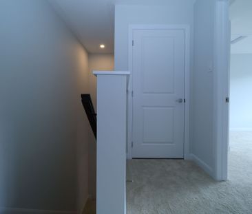 For Lease - 911 Creekway Private, Kanata, Ontario - Photo 6