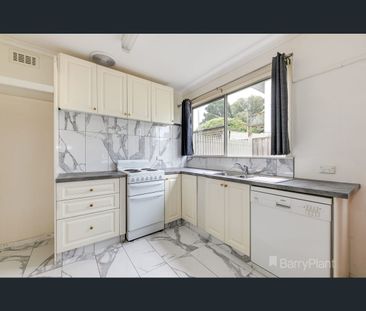 14 Bertram Street, Drouin, Vic 3818 - Photo 3