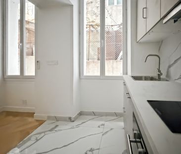 À Louer Petit T2 de 20,70m2 rénové avec climatisation Ru - Photo 6