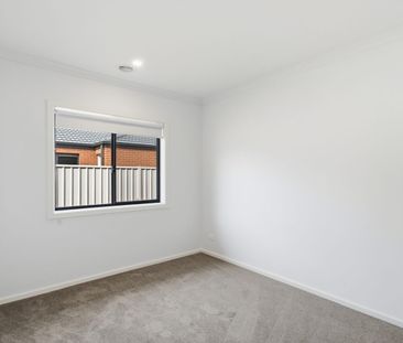 Brand new family home! - Photo 3