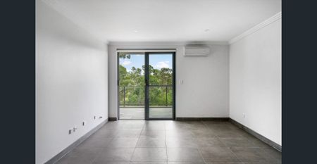 Stylish Living in a Prime Location - Photo 5