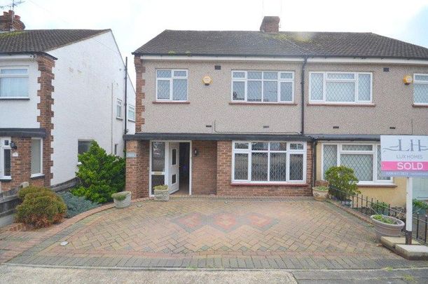 3 bedroom semi-detached house to rent - Photo 1