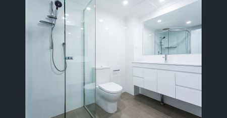 TWO BEDROOM APARTMENT WITH ENTERTAINERS COURTYARD - Photo 4