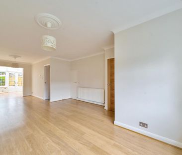 3 bedroom terraced house to rent - Photo 1