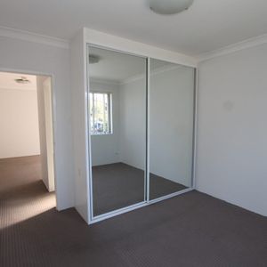 Two Bedroom Unit in Belmore!! - Photo 2