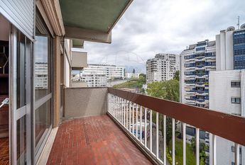 Apartamento T4 em Porto