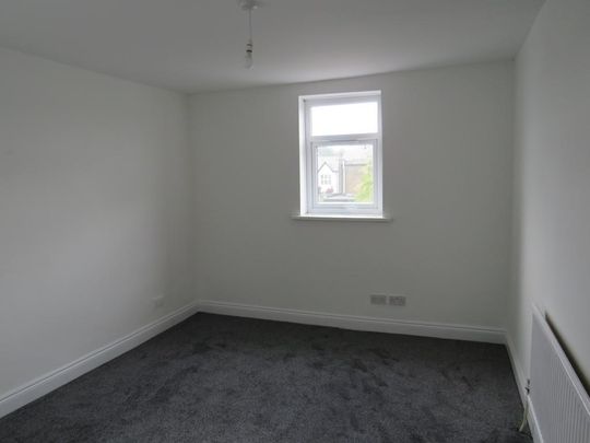 4 bedroom terraced house to rent - Photo 1