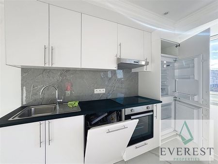 Entre le quartier de l’ULB et la place Flagey – Très beau studio – 1ʳᵉ occupation après rénovation - Foto 4