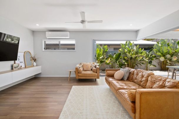 Modern family living in Peregian Breeze! - Photo 1