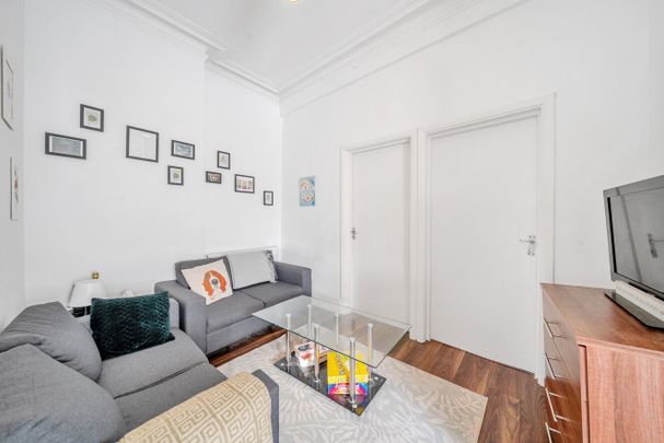 Brixton Road, London, SW9 - Photo 1