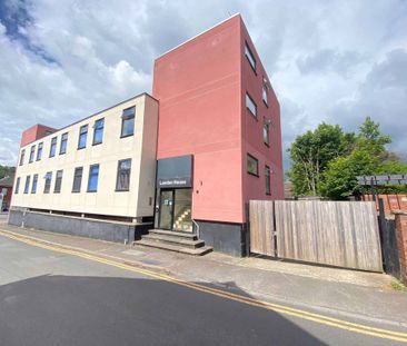 Deluxe Double Ensuite - Photo 1