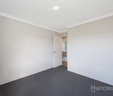 New Home Feel, Everyday Appeal - Photo 2