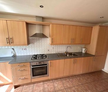 2 bedroom ground floor flat to rent - Photo 5