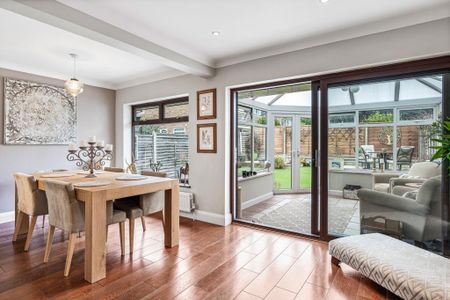 3 bedroom semi-detached house to rent - Photo 4