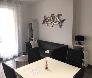 Location Appartement 2 pièces 37m² MARSEILLE 11ème - Photo 1