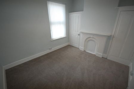 Littledale Road, Wallasey, 4 bedroom, House - Terraced - Photo 4