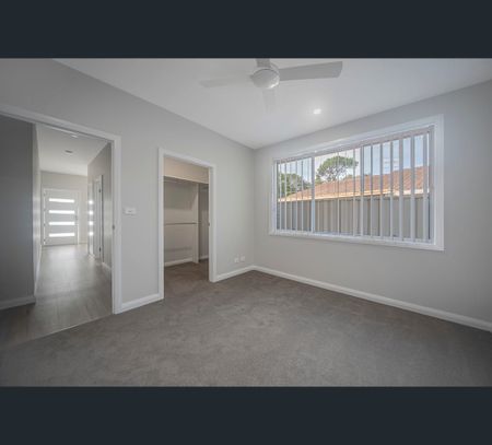 1/13A Meroo Road, Bomaderry, NSW 2541 - Photo 3