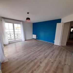 Location Appartement 3 pièces 65m² LILLE 59000 - Photo 2