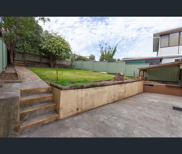 145 Lakeview Parade, Primbee, NSW 2502 - Photo 2