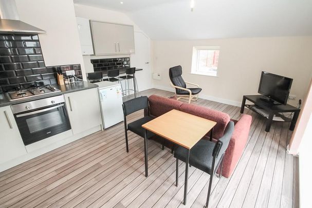 3 bedroom detached house to rent - Photo 1