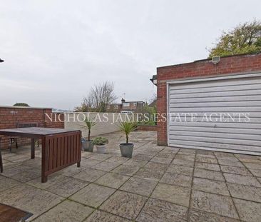 4 bedroom semi-detached house to rent - Photo 5
