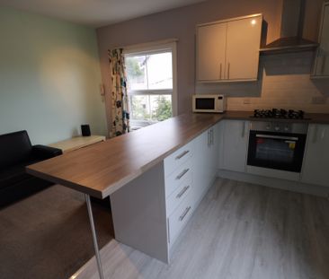 2 Bedroom Flat To Rent in Nottingham - Photo 4