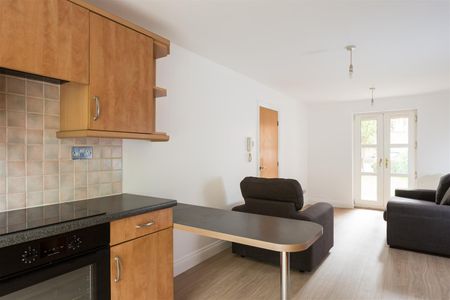 St Gregorys Mews Tanner Row York YO1 - Photo 3