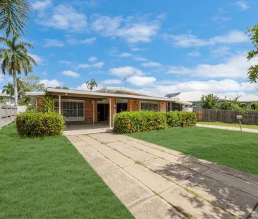 Unique Spacious Home with Pool - Photo 6