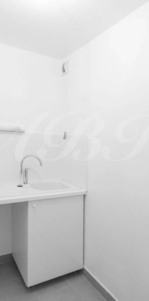 Rental Apartment Paris 17th - Photo 1