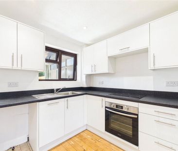 Wedgewood Way, Tilehurst, Reading, Berkshire, RG30 - Photo 4