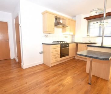 1 bedroom Flat To Let - Photo 4