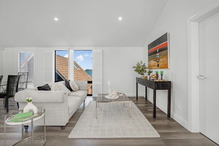 Modern Coastal Living in the Heart of Petone - Photo 3