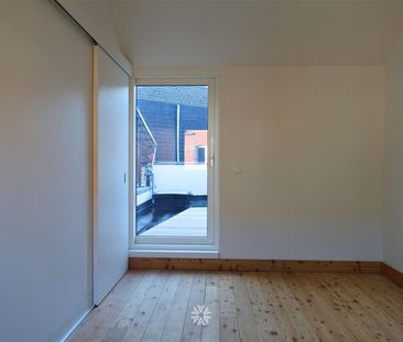 Gerenoveerde bel-etage op goede locatie te huur in Gent - Foto 1