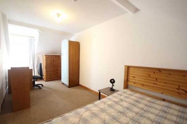 6 bedroom house share to rent - Photo 1